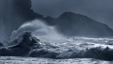 Waves, Surf, Crashing Waves and Rocks Video stock 121609061