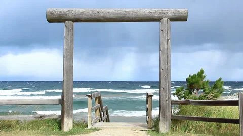 Waves through the arch 스톡 동영상 37228534