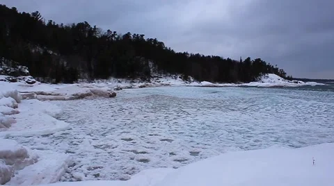 Waves under the ice chunks Stock-Footage 40709648