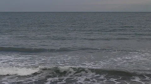 Waves on the water Vidéo 125067030