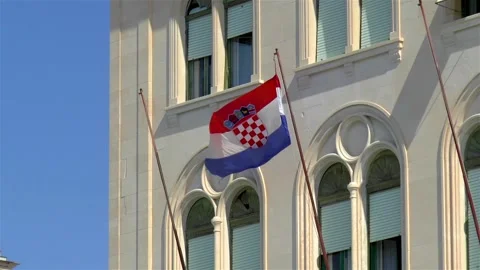 Waving Croatian flag in Split. Video stock 143917407