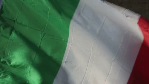 Waving Italian flag Stock-Footage 100601874