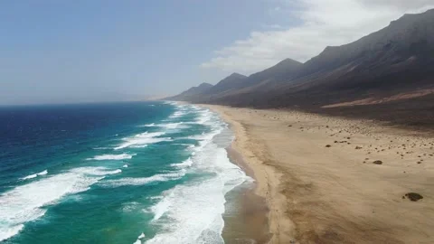 WAVY BEACH 2 Video stock 163165394