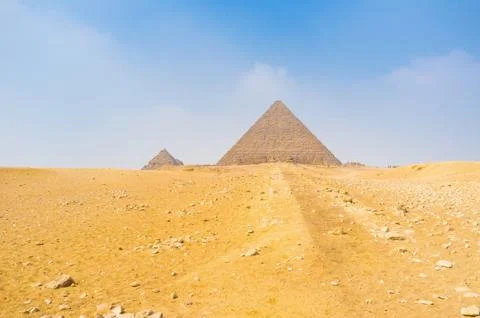 The way to the Pyramid Stockfoto's