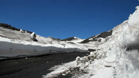 On the way to the volcano Etna. Stockbeeldmateriaal 37133208