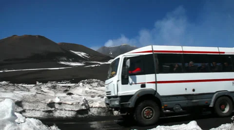 On the way to the volcano Etna. Stockbeeldmateriaal 37133268