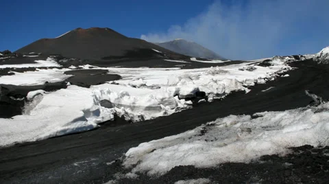 On the way to the volcano Etna. Stockbeeldmateriaal 37133388