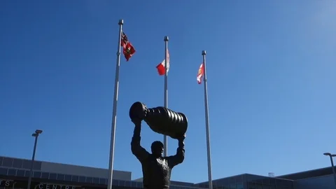 The Wayne Gretzky Stanley Cup Statue At Brantford Ontario Stock Footage 91015336