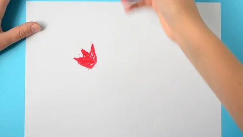 We draw a flower. Stock Footage