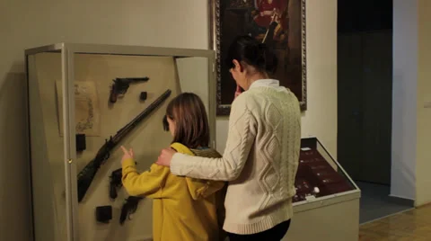 Weapon Artifacts 스톡 동영상 33067262