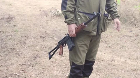  Weapons in the hands of the military 스톡 동영상 65226226