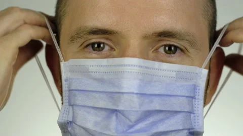 Wearing mask Stock-Footage 133489999