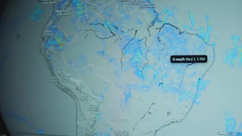 Weather map time lapse showing changing weather and visibility throughout the Stock Footage 273038111