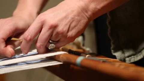 Weaving Close Up Tying Broken Thread 스톡 동영상 102137315