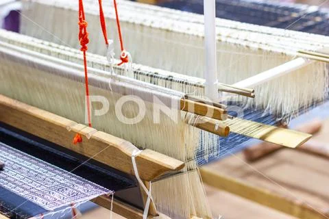 Weaving equipment Household weaving - Detail of weaving loom for ...