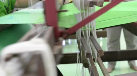 Weaving silk fabric Video stock 45531270