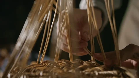 Weaving from willow branches Video stock 170202282