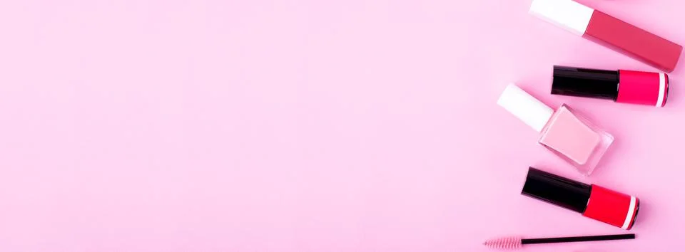 Web banner with decorative cosmetics on pink Stock-Fotos