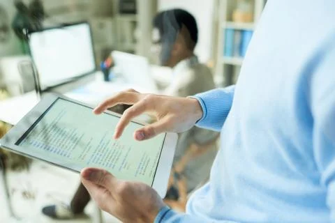 Web Developer Checking Code Stockfoto's