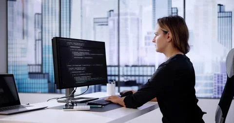 Web Developer Coding On Computer Stockfoto's