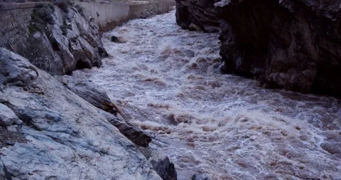 Weber River Horseshoe Bend Raging Water 動画素材 243620543