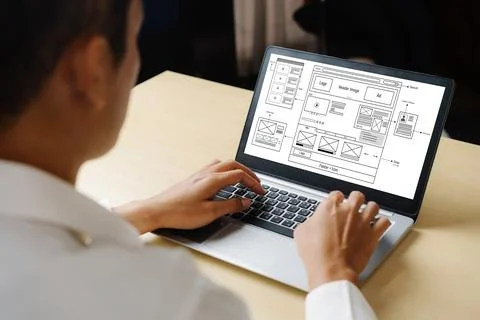 Website design software provide modish template for online retail business Stock Photos