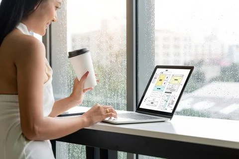 Website design software provide modish template for online retail business Foto stock