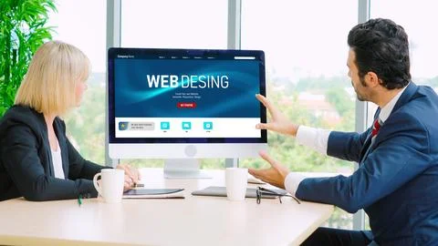 Website design software provide modish template for online retail business Stockfoto's