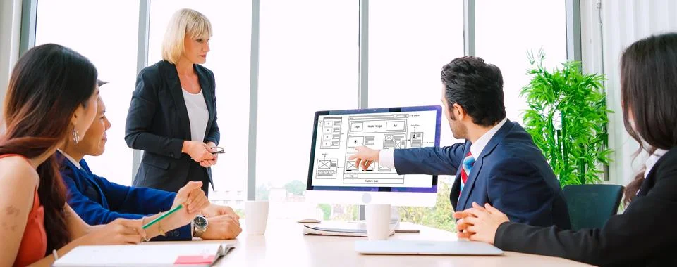 Website design software provide modish template for online retail business Stock Photos