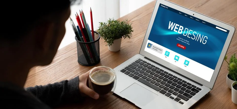 Website design software provide modish template for online retail business Stock Photos