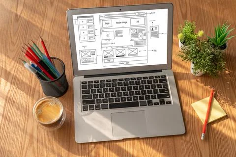 Website design software provide modish template for online retail business Stock Photos
