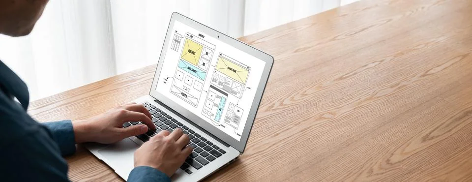 Website design software provide modish template for online retail business Stock Photos