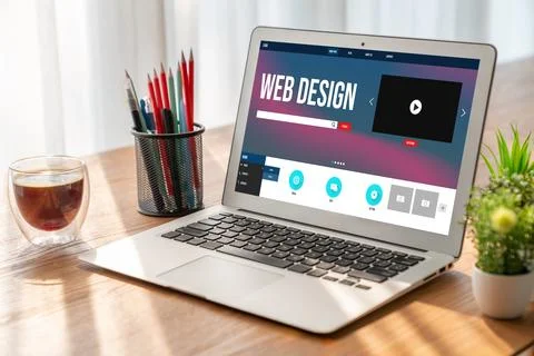 Website design software provide modish template for online retail business Stock Photos