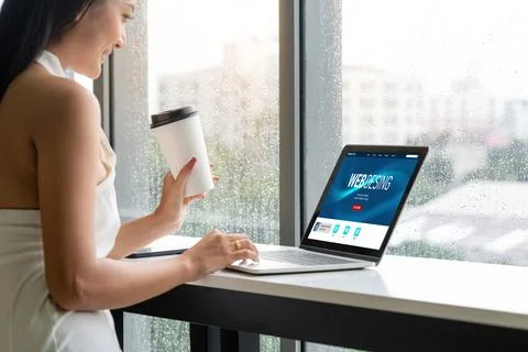 Website design software provide modish template for online retail business Stock Photos