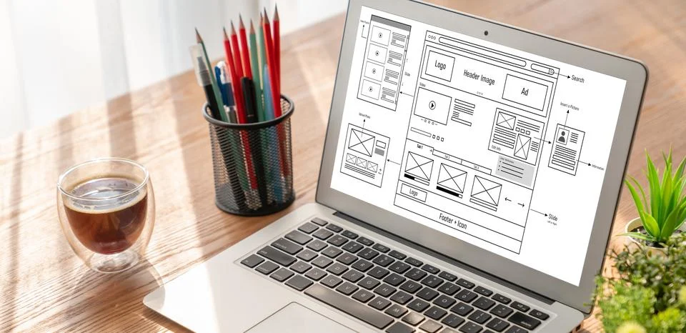 Website design software provide modish template for online retail business Foto stock