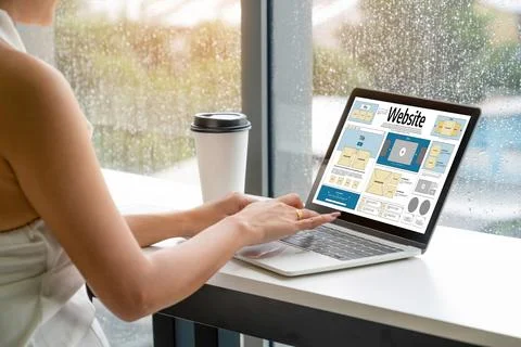 Website design software provide snugly template for online retail business Stock Photos