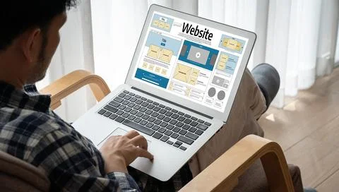 Website design software provide snugly template for online retail business Stock Photos