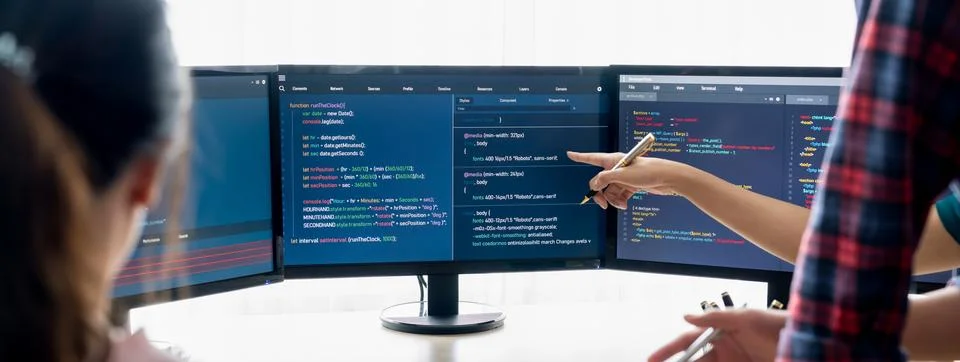 Website developer team brainstorming and sharing idea at office. Burgeoning. 스톡 사진