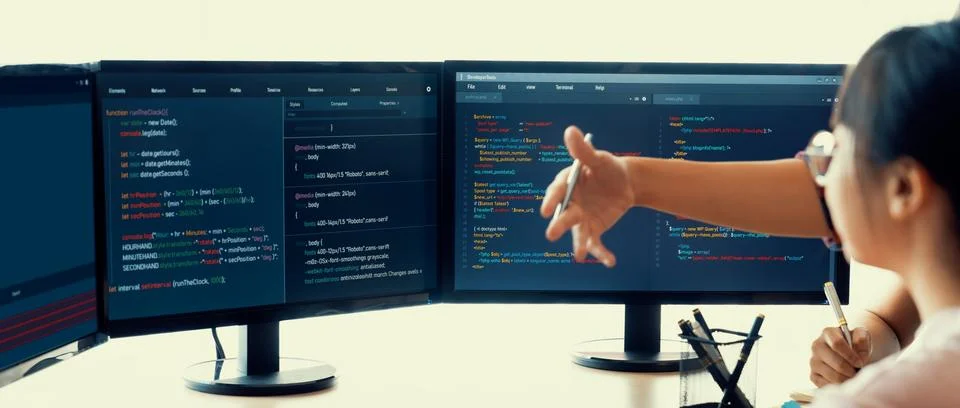 Website developer team brainstorming and sharing idea at office. Burgeoning. Stockfoto's