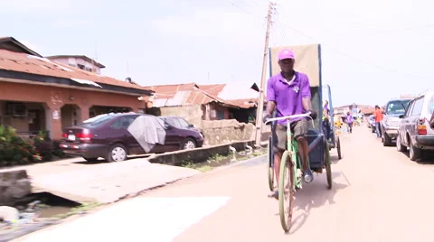 Wecylers at work. Stock Footage 54293835