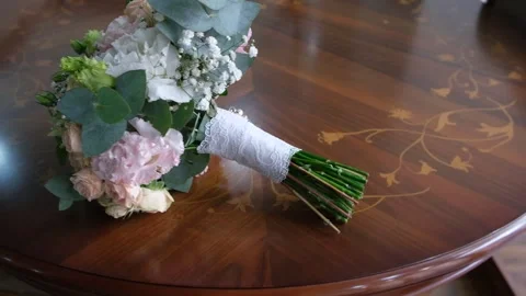 Wedding bouquet on the table 12 Video stock 315417663