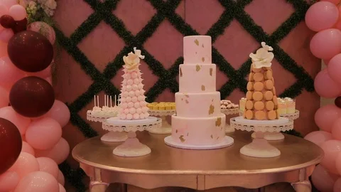 Wedding cake and macaroons at a wedding reception area Stock-Footage 106263899