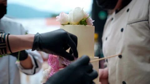 Wedding cake decorating Video stock 253173580