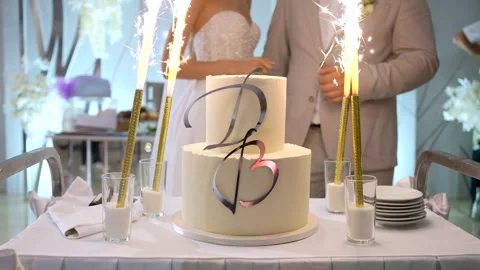 Wedding cake with fireworks close-up Video stock 278322565