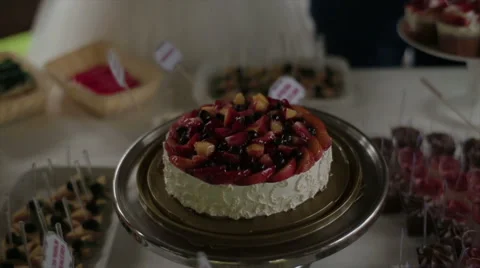 Wedding cake Stock Footage 55011717