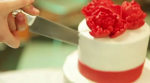 Wedding cake with red flower 스톡 동영상 22339496