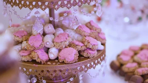 Wedding Cookie &amp; Dessert Table at Reception Vídeo Stock 98668772