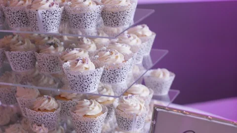 Wedding Cookie &amp; Dessert Table at Reception Vídeo Stock 112307131