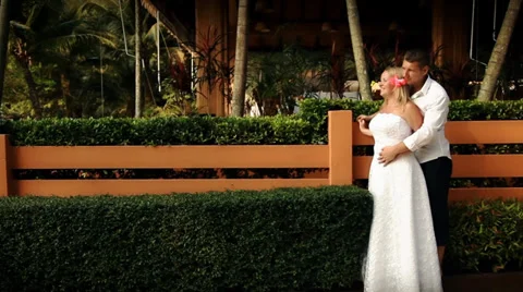 Wedding couple posing Stock Footage 38306744