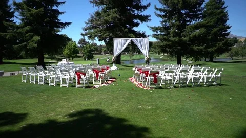 Wedding, decor for the ceremony on the golf course 스톡 동영상 117337202